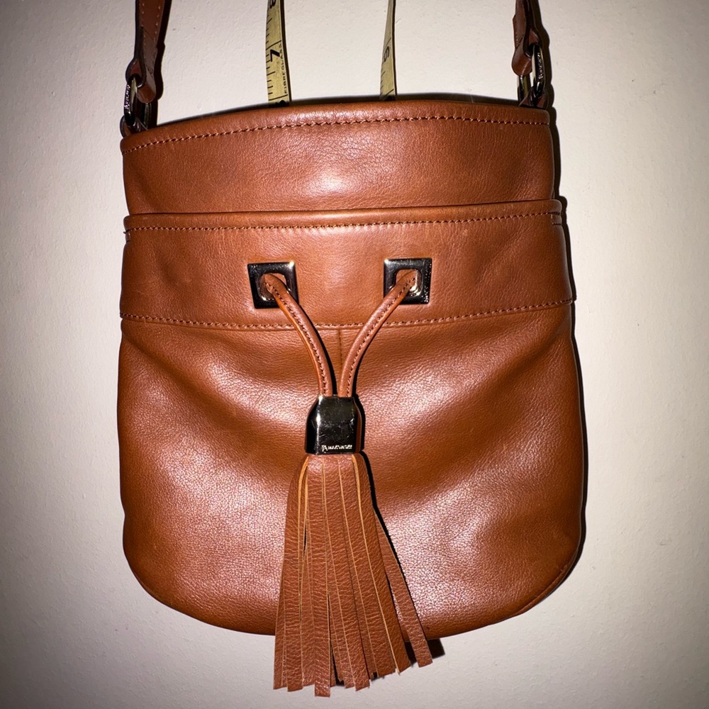 B. Makowsky Brown Leather Pockets  Drawstring Tassel Small Crossbody Bag